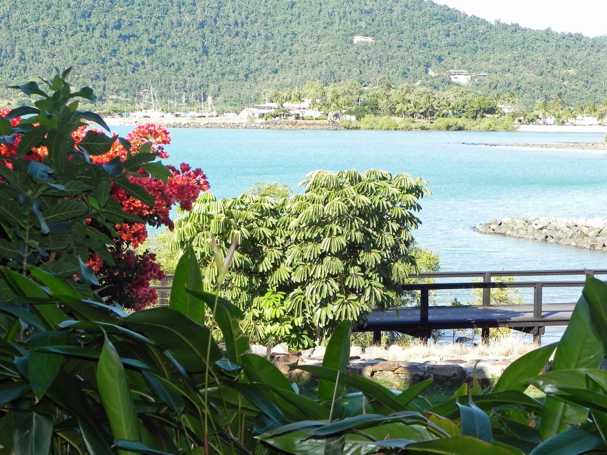 Airlie Waterfront Bed & Breakfast Airlie Beach Exterior foto